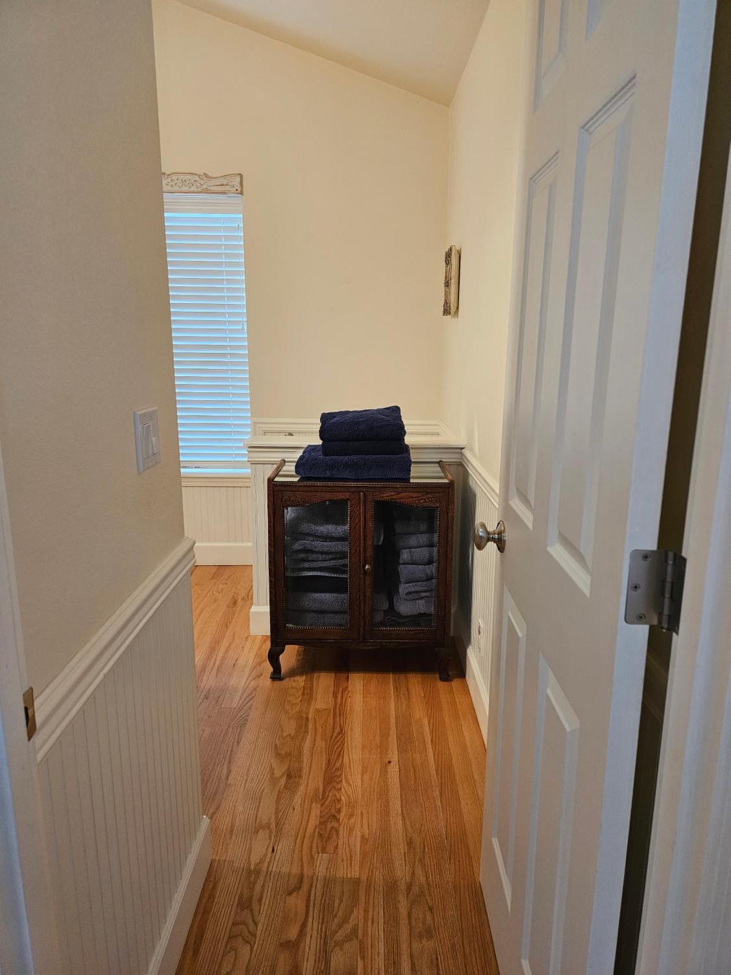 Charming, Private In