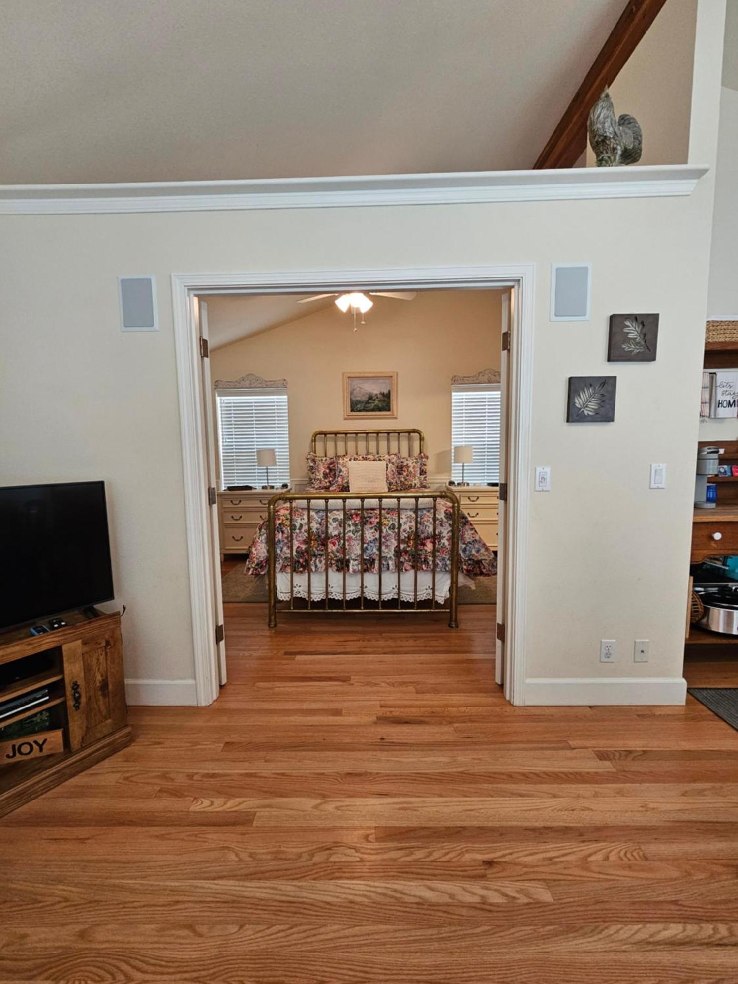 Charming, Private In Myrtle Creek